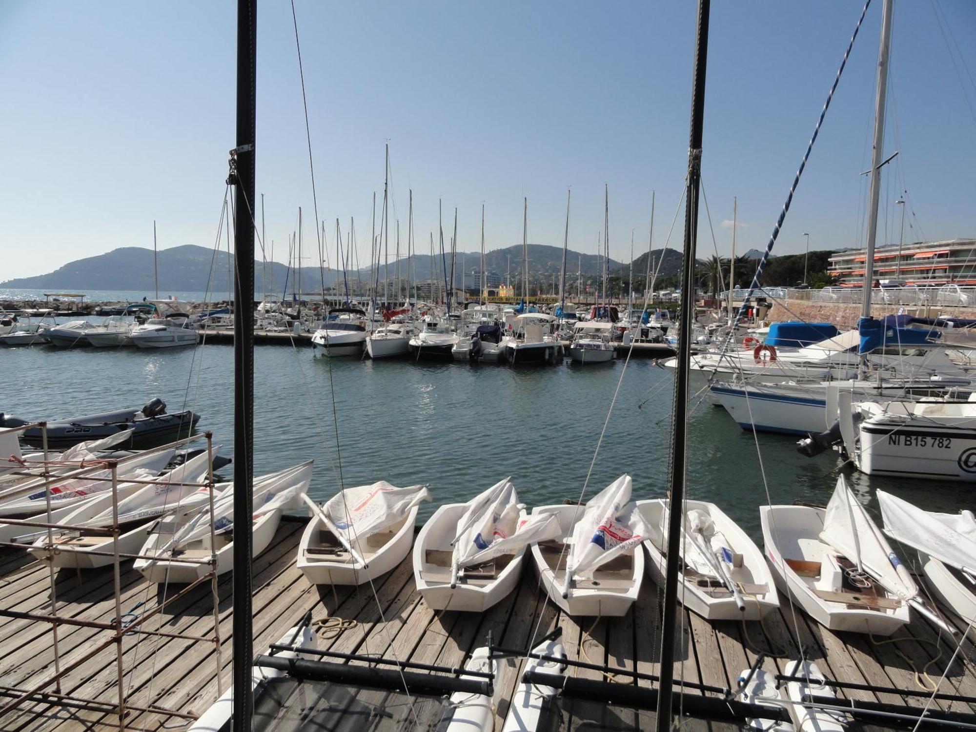 Cannes Terrace Beach Front & Sea View Ngoại thất bức ảnh