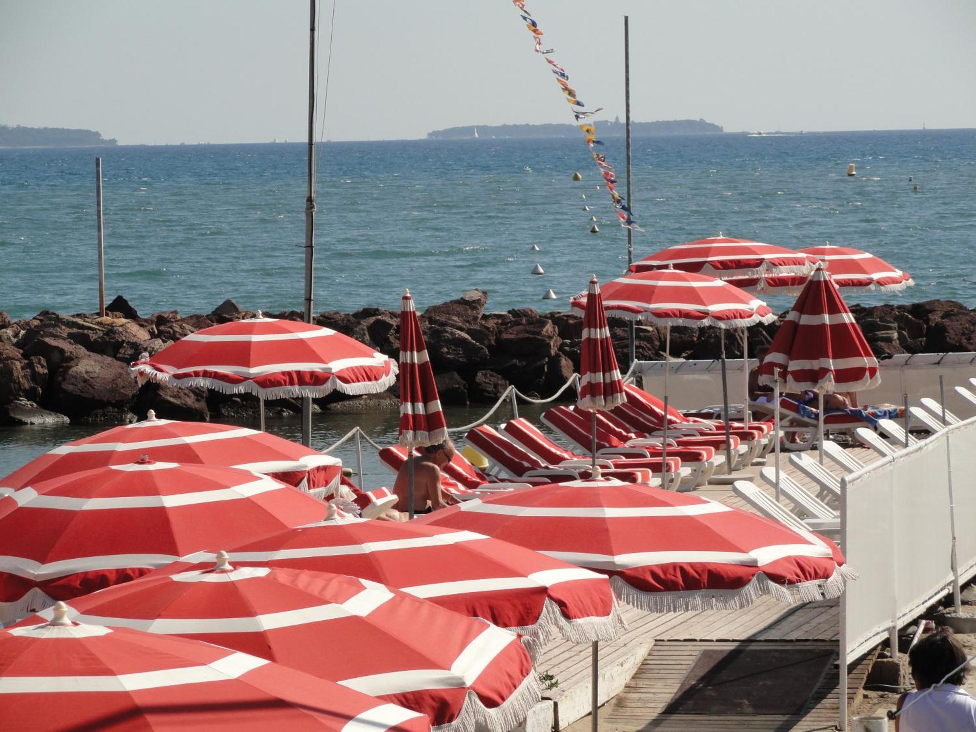 Cannes Terrace Beach Front & Sea View Ngoại thất bức ảnh